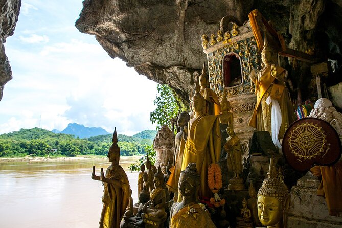 6-Day Private Laos Tour to Vientiane, Pak Ou Cave, Luang Prabang - Landing in Vientiane: airport to hotel without fuss