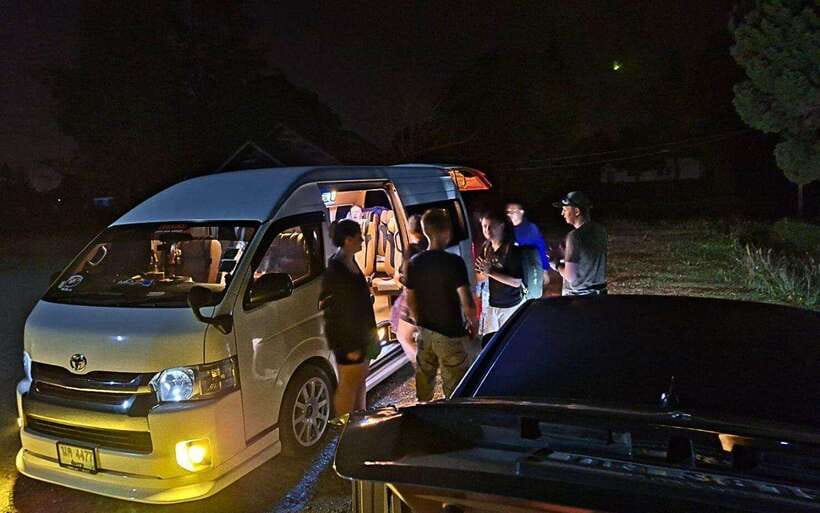 Chiang Rai: 2-Day Transfer to Luang Prabang by Slow Boat - Comfort Limits: Seats, Luggage, Jetty Steps, and Motion Sickness