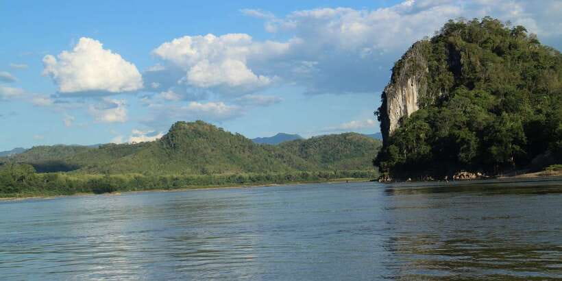 Half Day Mekong Cruise to Pak Ou Caves (Morning / Afternoon) - Lunch Overlooking the Mekong: More Than Just a Meal Stop