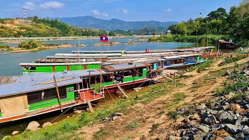 Luang Prabang: 2D Transfer to Huay Xai by Slow Boat - Day 1 Timeline: Early Pickup, Bandon Pier, and Pakbeng in One Stretch