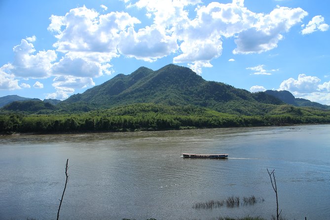 Luang Prabang: Cruise to Pak Ou Caves & Kuang Si Waterfalls - The Short Hmong Cultural Stretch: Quick Stop, Real Craft