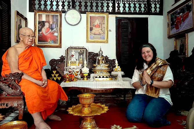 Luang Prabang Foodie Walking Tour and Monk Blessing - The guide experience, and why Phet keeps coming up