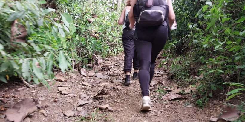 Luang Prabang: Hiking Off the Beaten Track with Picnic Lunch - Small-group size: why it changes the vibe