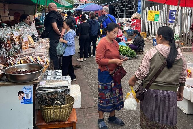 Luang Prabang Local Market and Morning Food Tour with Drinks - Key highlights to look for