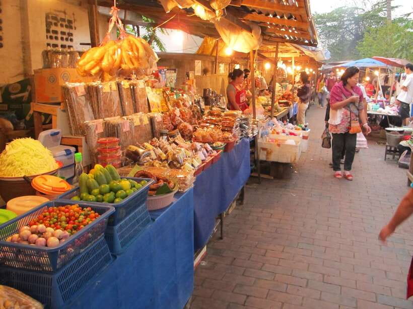 Luang Prabang: Private Must-See Sights and Mount Phousi Tour - Price and Value for a Private 8-Hour Tour