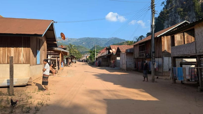 Luang Prabang to Nong Khiaw: River Cruise, Hike & Waterfall - Boat back to Nong Khiaw, timing it for sunset