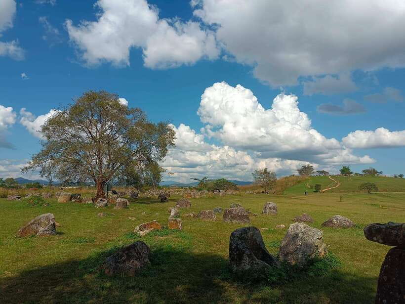 Plain of jars private tour - Ban Nakho and Site 2: hilltop views with about 100 jars