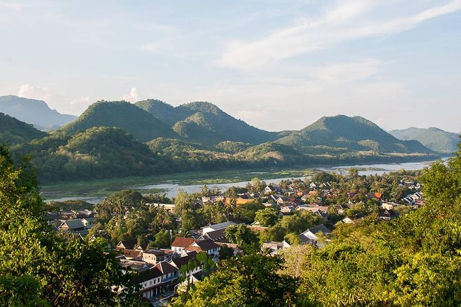 Small Group Half Day Luang Prabang city tour - Wat Sensoukharam and Temple Hopping: A Local Neighborhood Feels