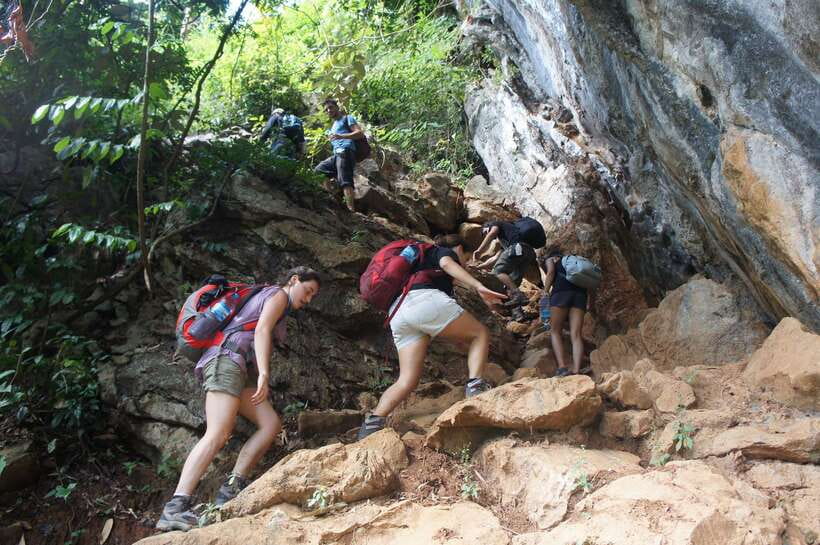 Vang Vieng: Jungle & Caves Full-Day Private Trekking Tour - Descent to Secret Eden: Swim Time and a Picnic That Actually Matters