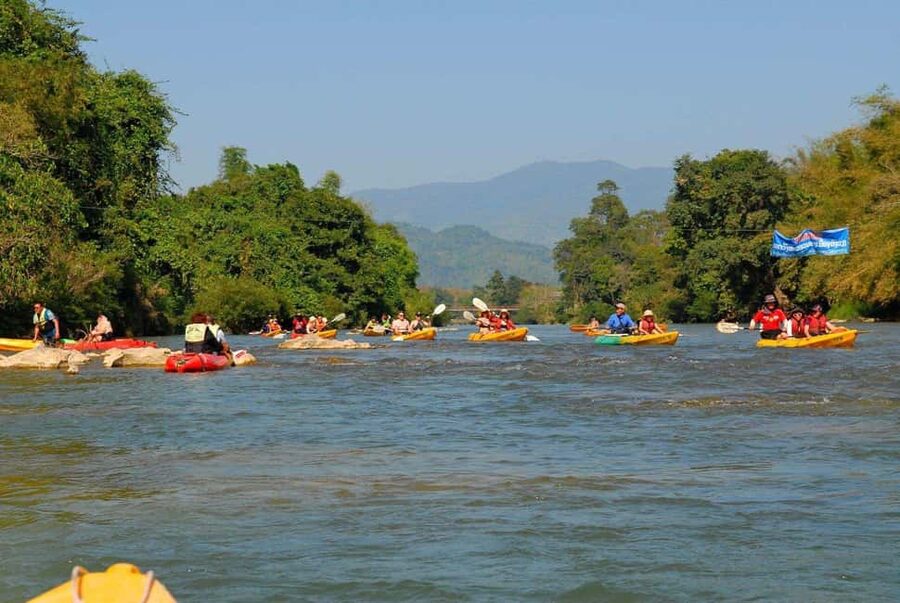 Vang Vieng: Kayaking&Water Cave&Tham Chang&Blue Lagoon 1 - Tham Chang underwater cave rafting: tire ride plus fixed ropes