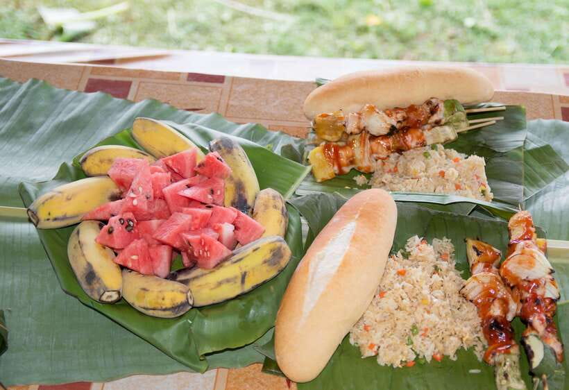 Vang Vieng: Tham Nangfar and Tham Nam Day Tour with Kayaking - Who Should Book This Nam Song and Cave Tour