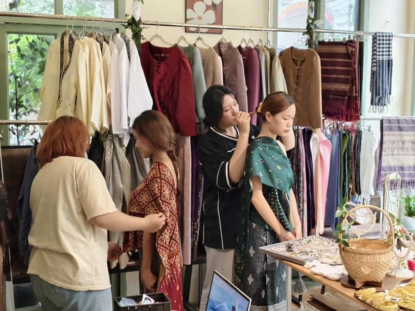 Vientiane: Lao Cultural Attire Rental Experience - Price and Time: Why $15 Can Feel Like Good Value