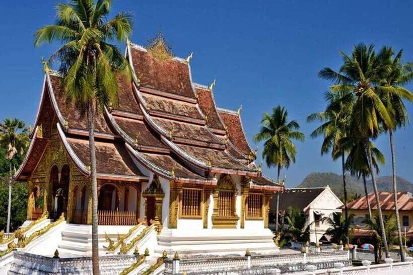Vientiane : Private Custom Tour with a Local Guide - Museum Exteriors, Ticket Help, and How Customization Works